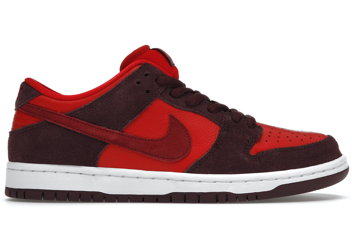 Dunk Low SB Cherry